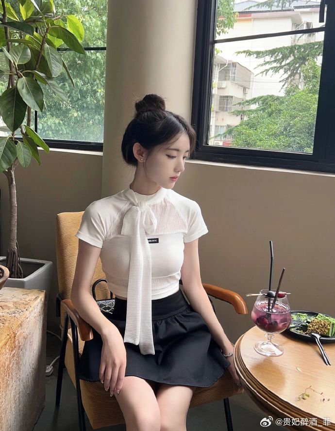 剧集细节 · 精选